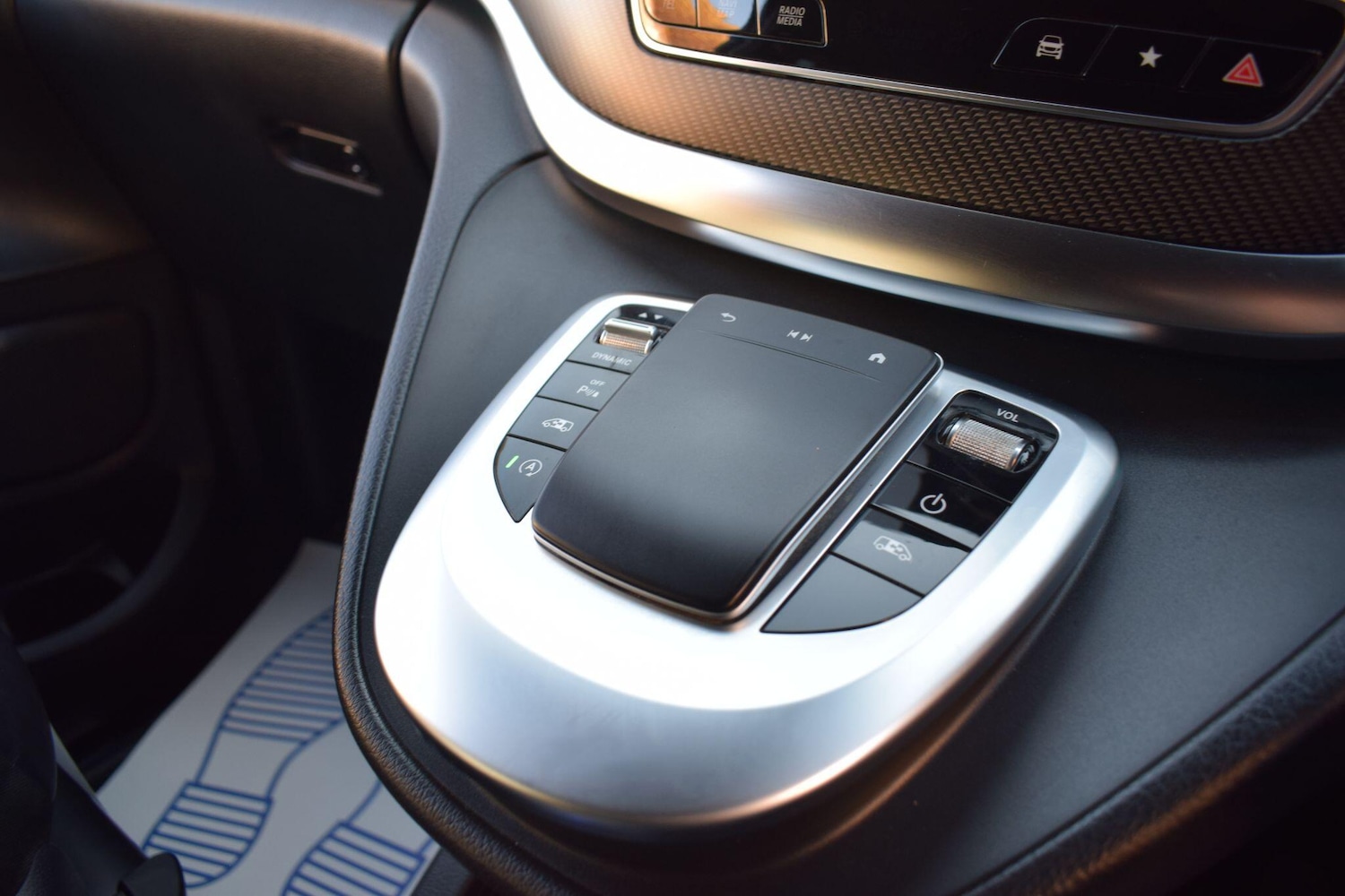 Used Mercedes-Benz V-Class 2020 for sale - 76645993: Photo 34