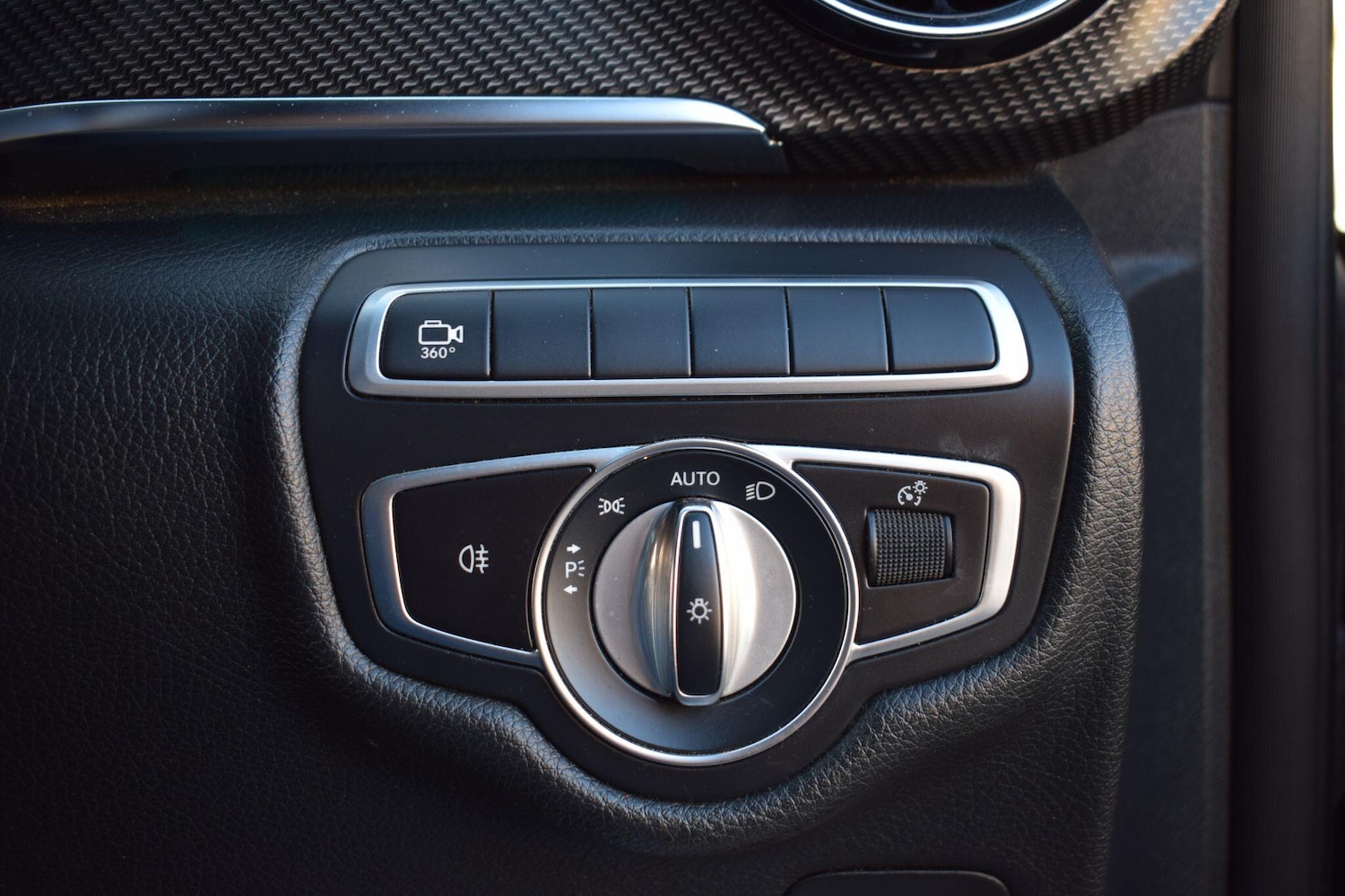 Used Mercedes-Benz V-Class 2020 for sale - 76645993: Photo 36