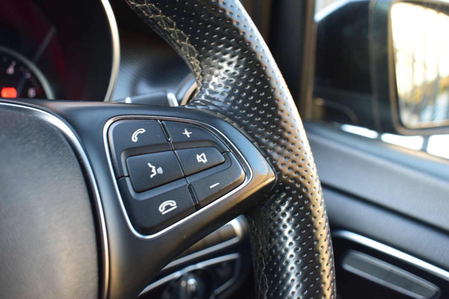 Used Mercedes-Benz V-Class 2020 for sale - 76645993: Photo 60