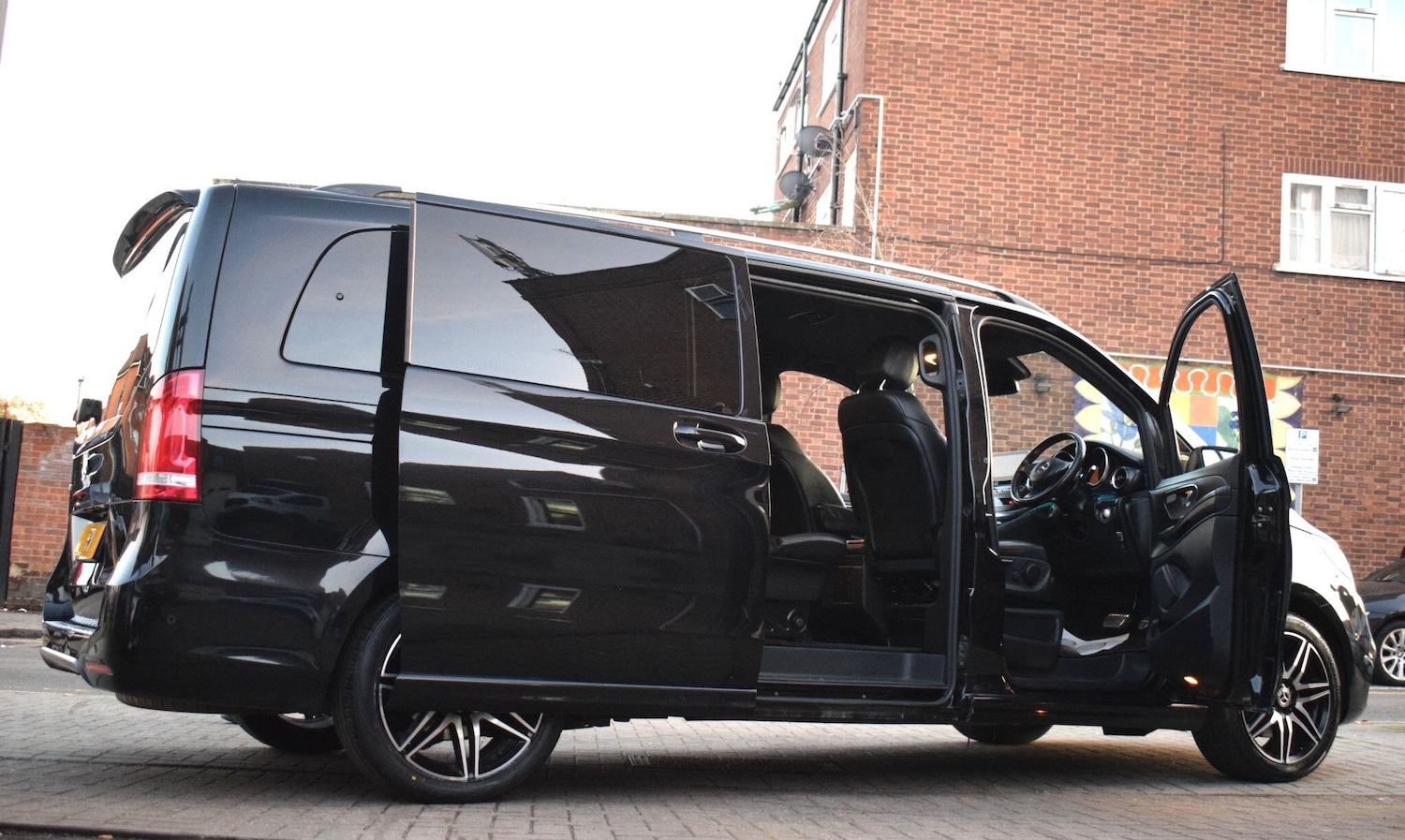 Used Mercedes-Benz V-Class 2020 for sale - 76645993: Photo 9