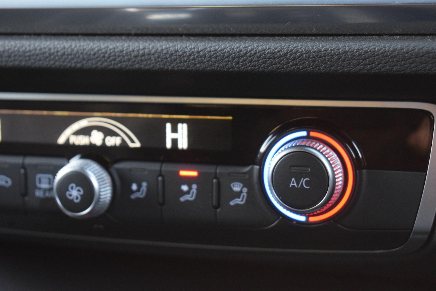 Used Audi Q3 2022 for sale - 77015706: Photo 29