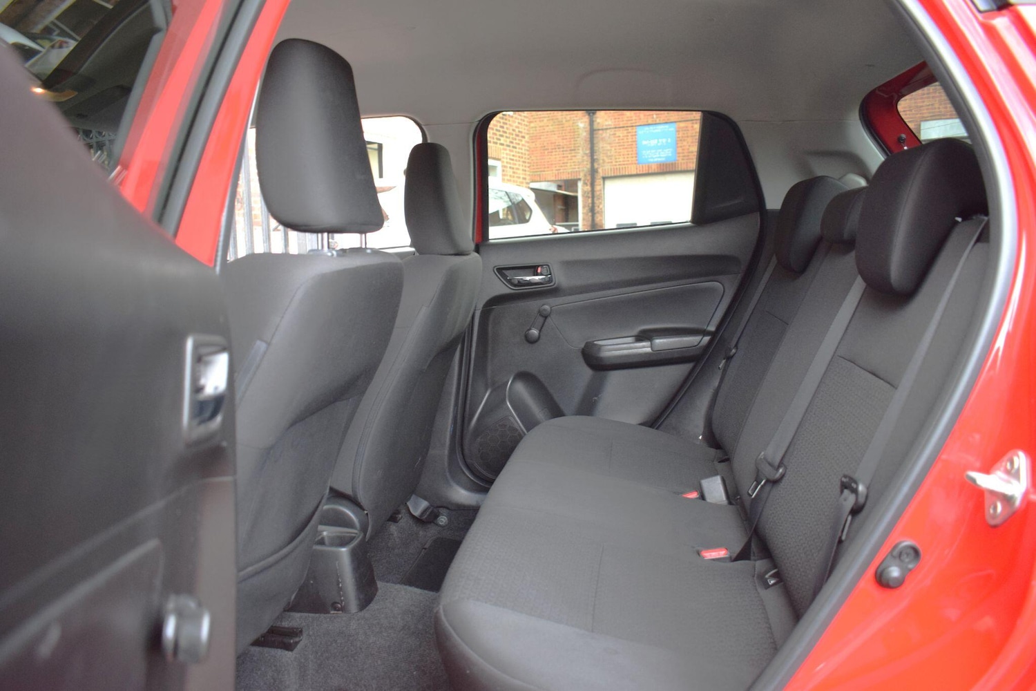 Used Suzuki Swift 2018 for sale - 77396323: Photo 10