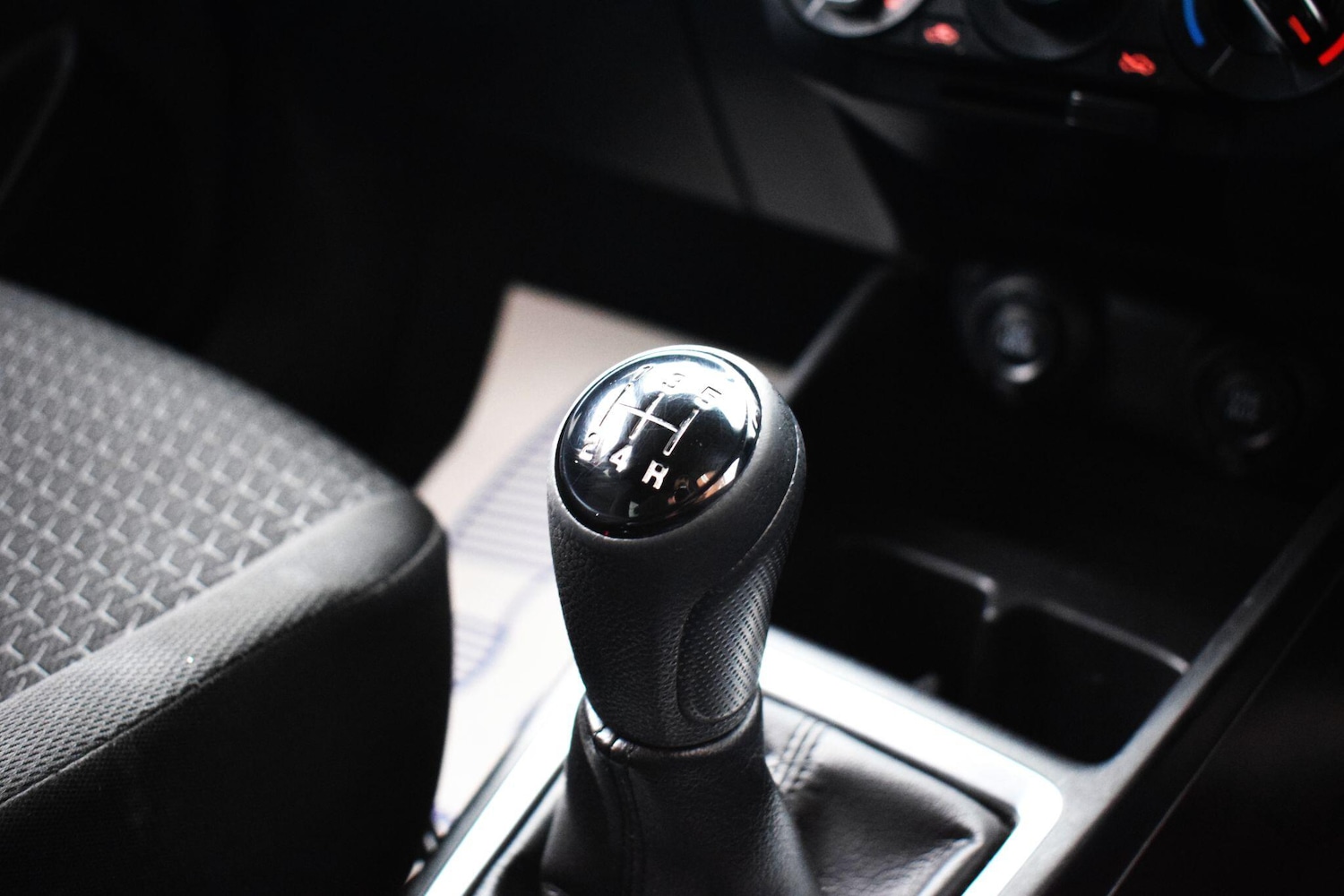 Used Suzuki Swift 2018 for sale - 77396323: Photo 17