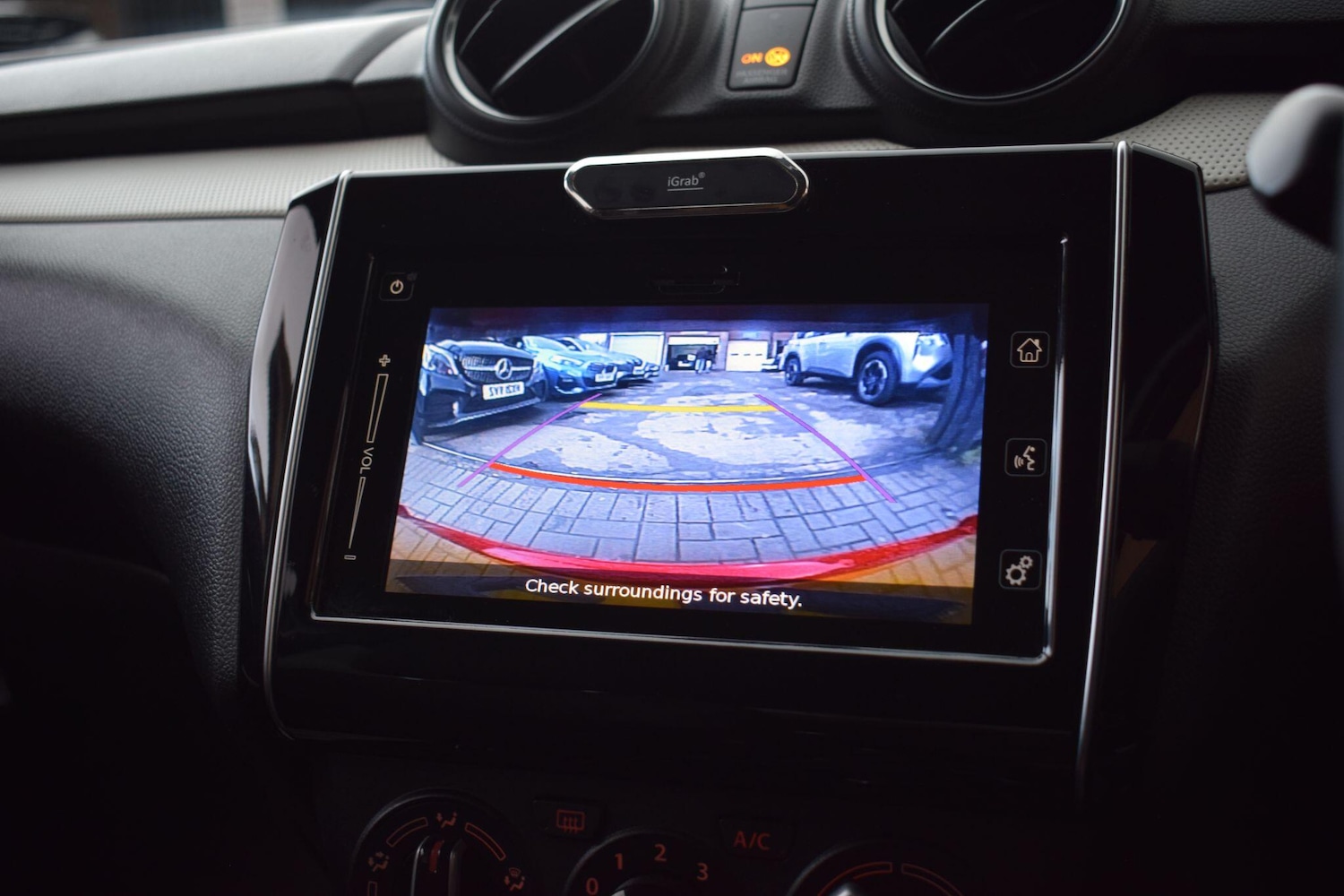 Used Suzuki Swift 2018 for sale - 77396323: Photo 24