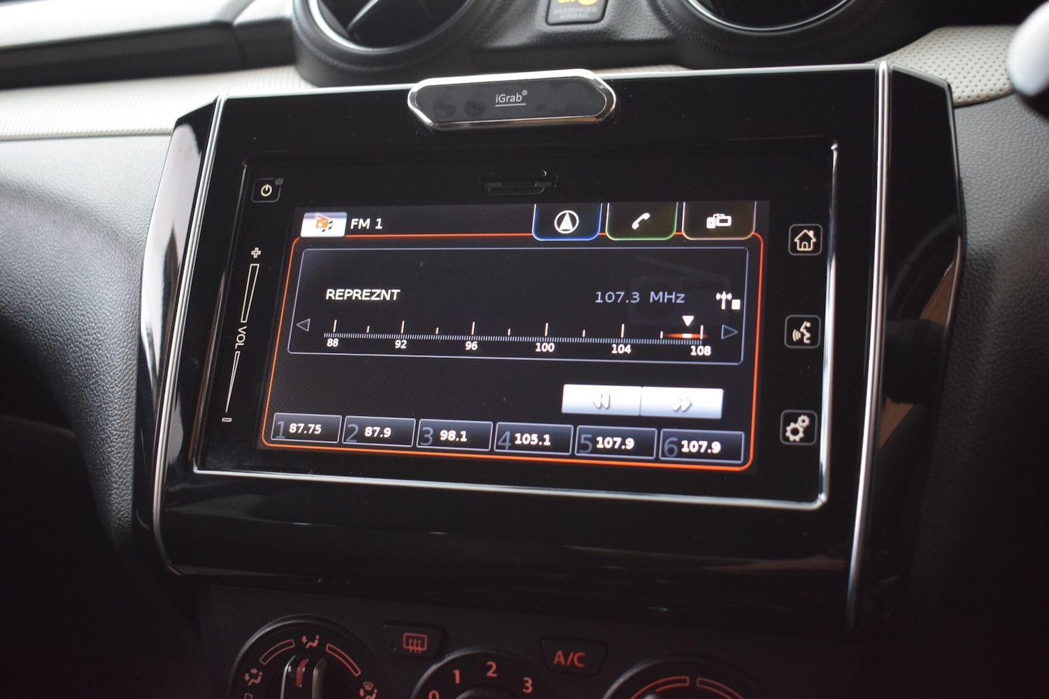 Used Suzuki Swift 2018 for sale - 77396323: Photo 28