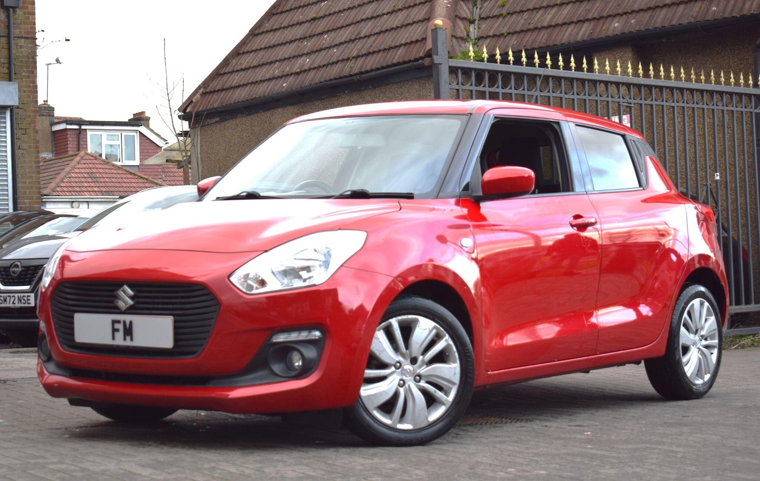 Used Suzuki Swift 2018 for sale - 77396323: Photo 3