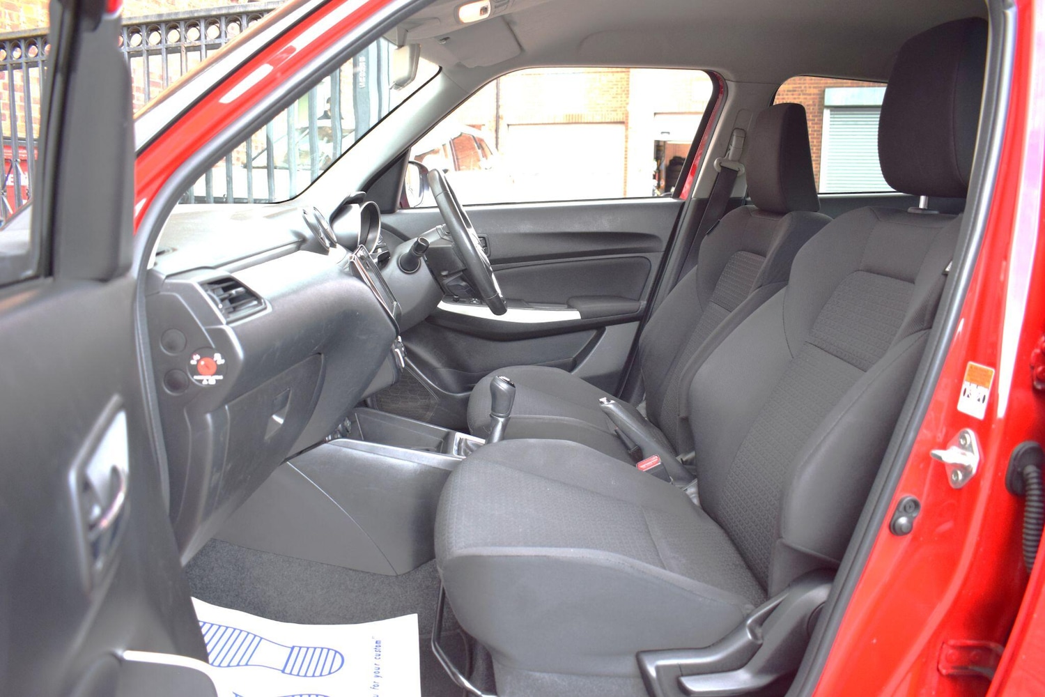 Used Suzuki Swift 2018 for sale - 77396323: Photo 6