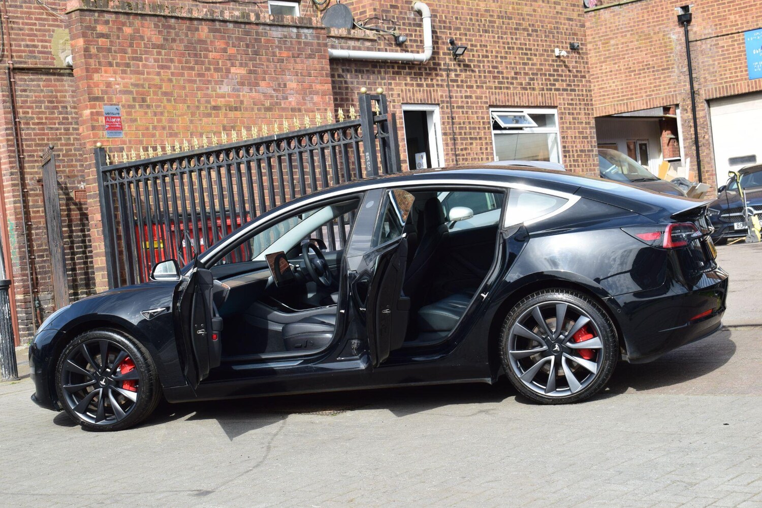 Used Tesla Model 3 2020 for sale - 78184221: Photo 21