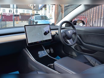 Used Tesla Model 3 2020 for sale - 78184221: Photo