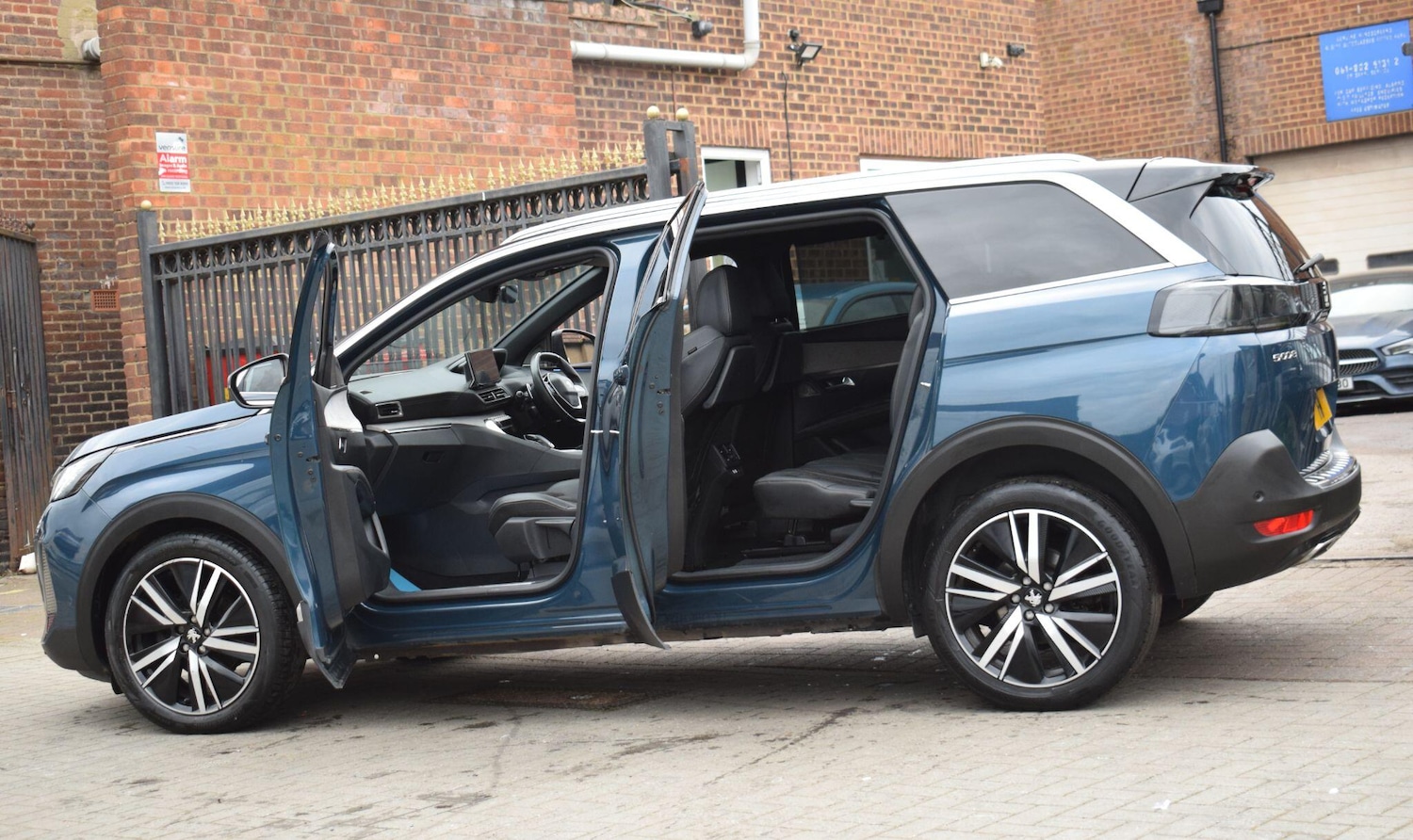 Used Peugeot 5008 2022 for sale - 78100363: Photo 27