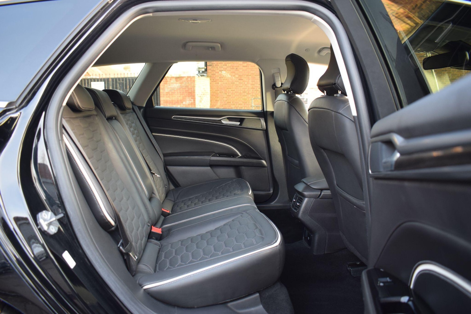 Used Ford Mondeo 2020 for sale - 78170380: Photo 39