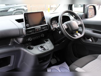 Used Citroen Berlingo 2023 for sale - 78854777: Photo