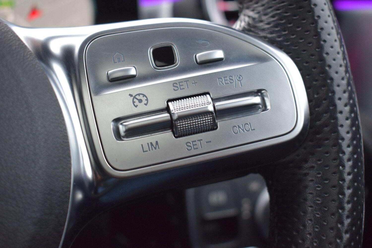 Used Mercedes-Benz CLA for sale - 77854075: Photo 31