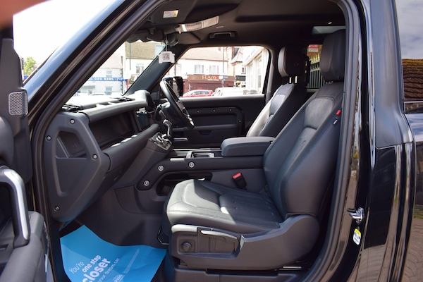 Used Land Rover Defender 90 2021 for sale - 75414962: Photo 14