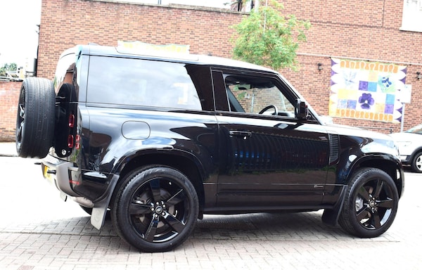 Used Land Rover Defender 90 2021 for sale - 75414962: Photo 31