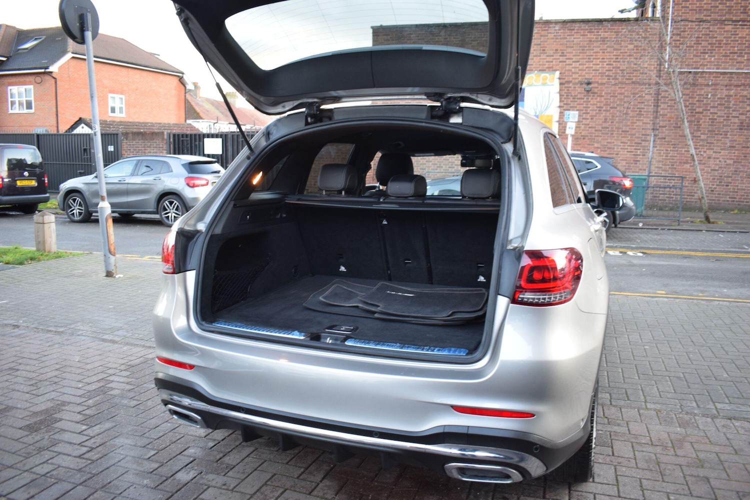 Used Mercedes-Benz GLC 2020 for sale - 76801811: Photo 13