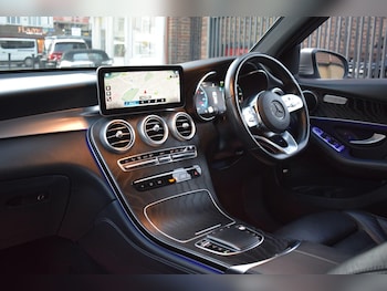 Used Mercedes-Benz GLC 2020 for sale - 76801811: Photo