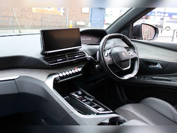 Used Peugeot 5008 2023 for sale - 78933789: Photo
