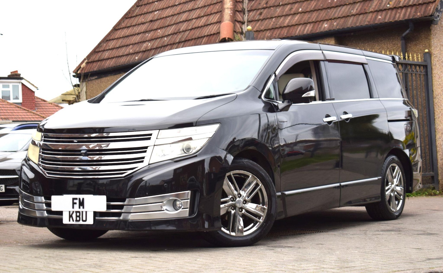 Used Nissan Elgrand 2022 for sale - 78007537: Photo 1