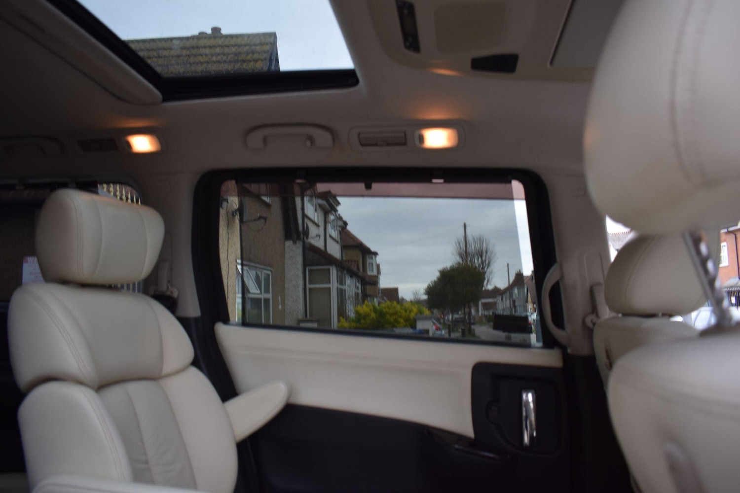 Used Nissan Elgrand 2022 for sale - 78007537: Photo 19