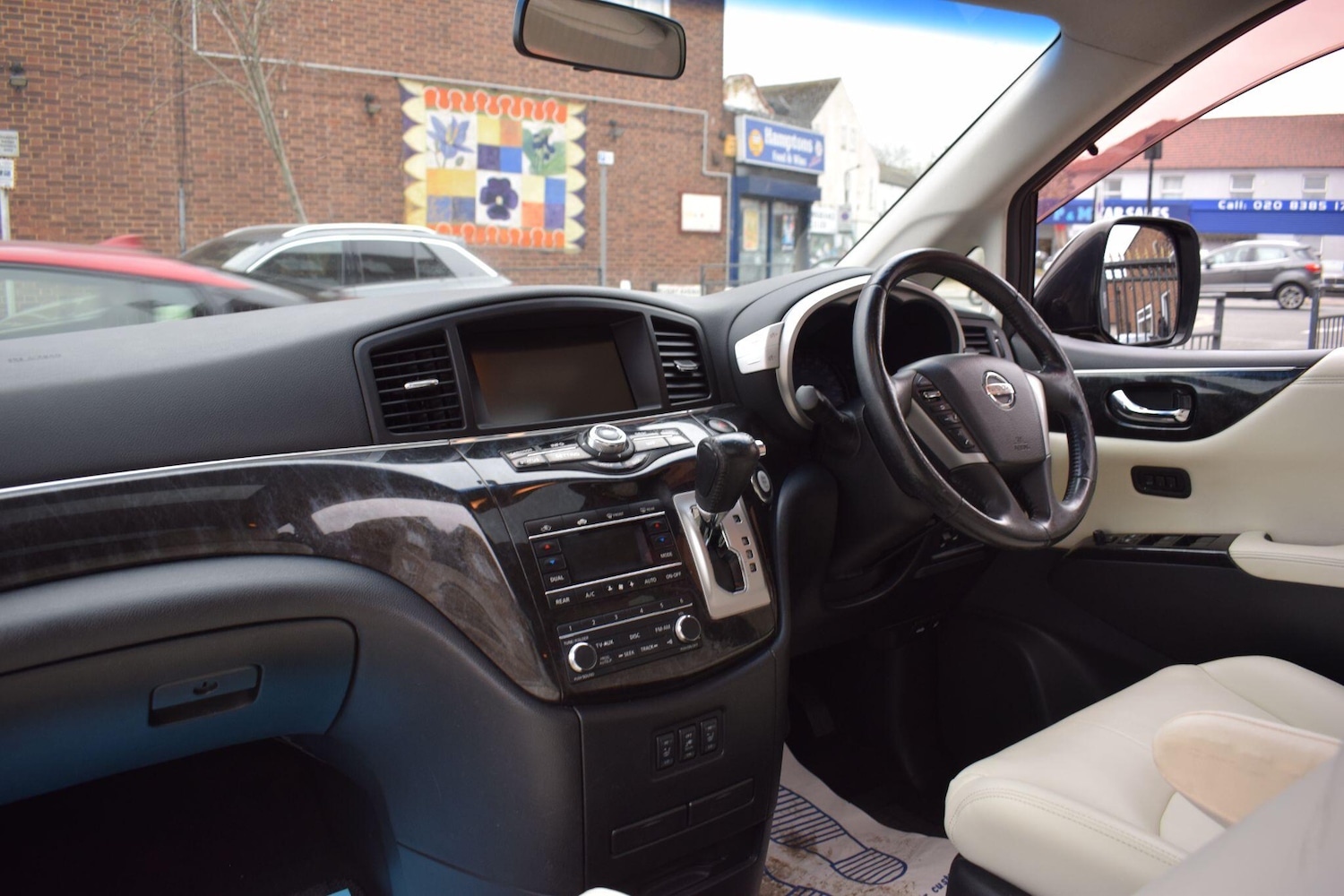 Used Nissan Elgrand 2022 for sale - 78007537: Photo 2