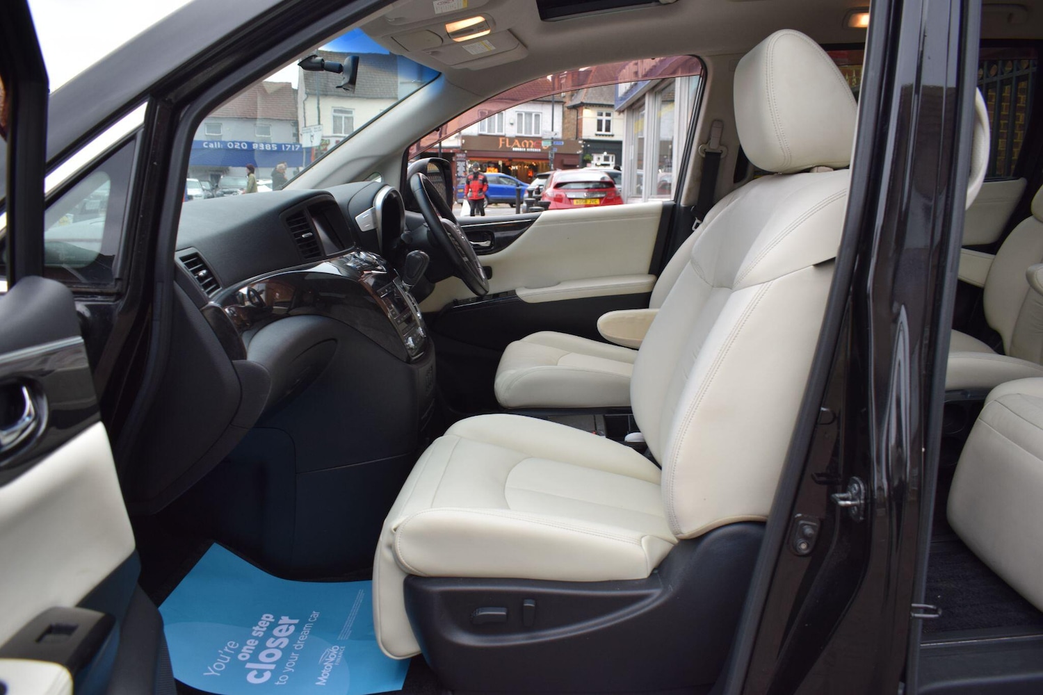 Used Nissan Elgrand 2022 for sale - 78007537: Photo 26