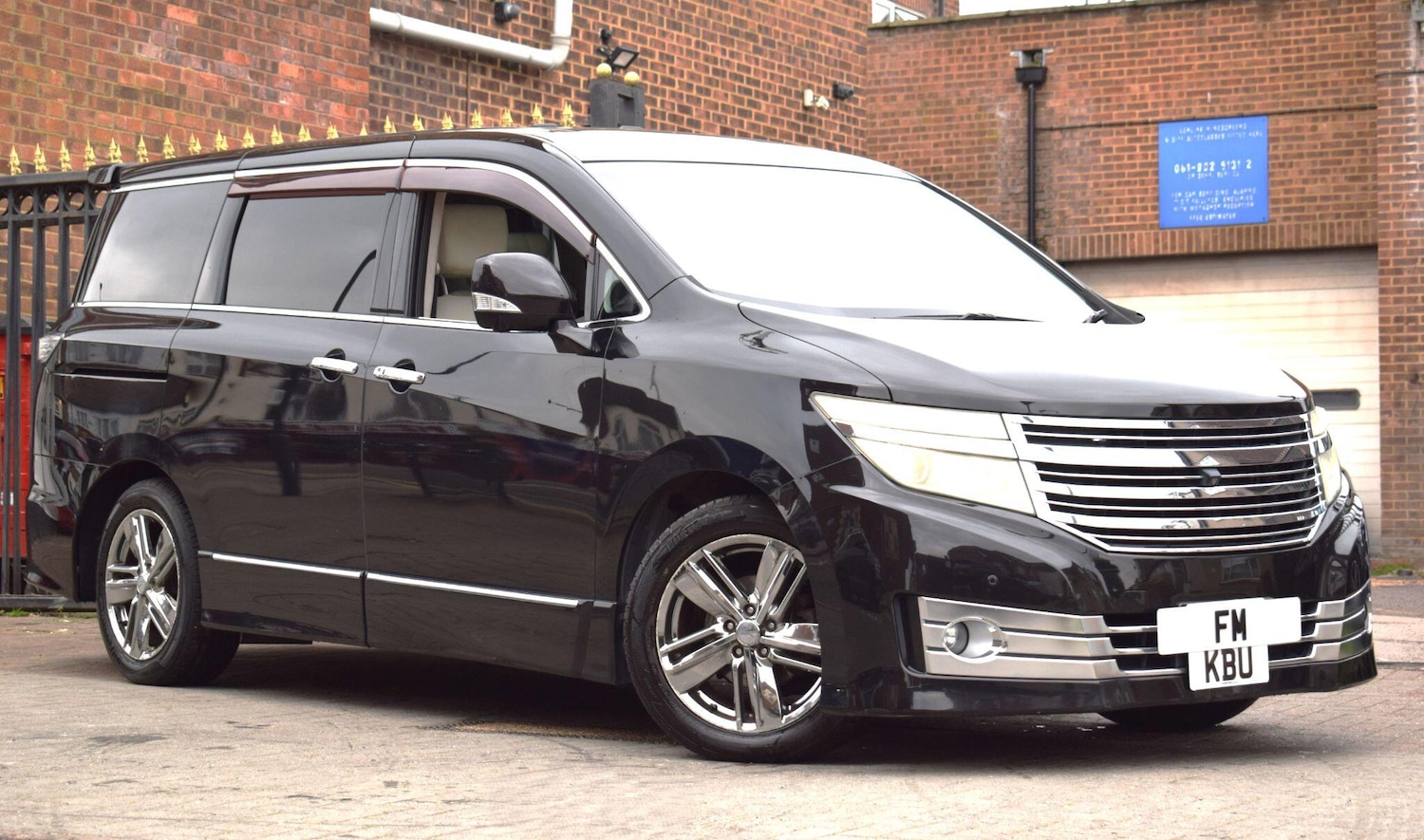 Used Nissan Elgrand 2022 for sale - 78007537: Photo 37