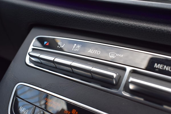 Used Mercedes-Benz E Class 2020 for sale - 75589459: Photo 35