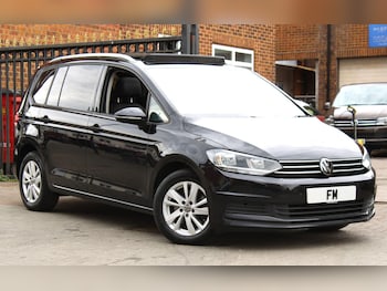 Used Volkswagen Touran 2022 for sale - 78517459: Photo