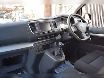 Used Toyota PROACE CITY Verso 2022 for sale - 76522306: Photo