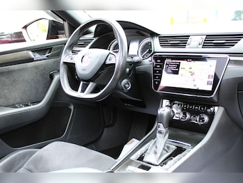Used Skoda Superb 2020 for sale - 78471740: Photo