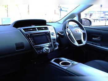 Used Toyota Prius+ 2020 for sale - 78535334: Photo