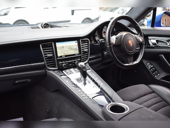 Used Porsche Panamera 2016 for sale - 75609075: Photo