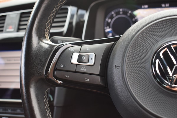 Used Volkswagen Golf 2017 for sale - 75770078: Photo 42