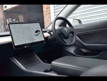 Used Tesla Model 3 2020 for sale - 74042933: Photo