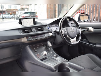 Used Lexus CT 2019 for sale - 76398916: Photo