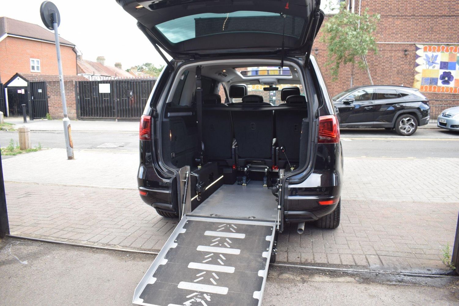 Vehicle 33