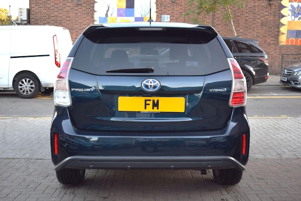 Used Toyota Prius+ 2020 for sale - 76189550: Photo 17