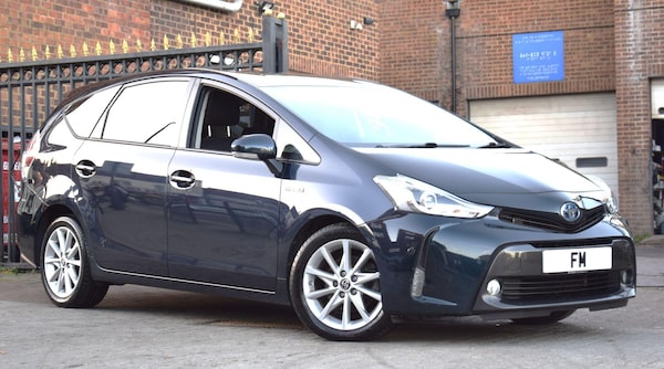 Used Toyota Prius+ 2020 for sale - 76189550: Photo 1