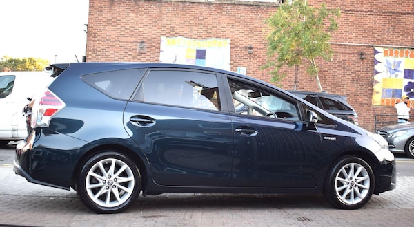 Used Toyota Prius+ 2020 for sale - 76189550: Photo 27