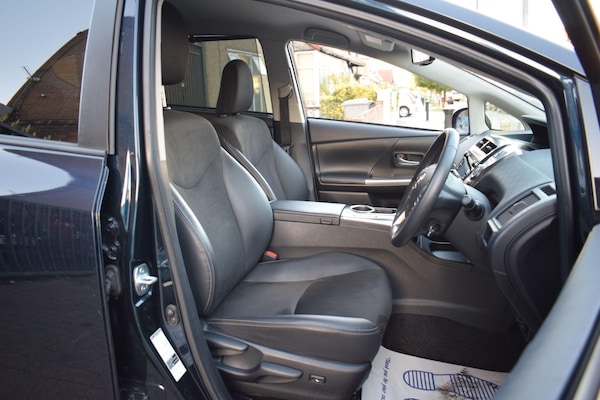 Used Toyota Prius+ 2020 for sale - 76189550: Photo 6