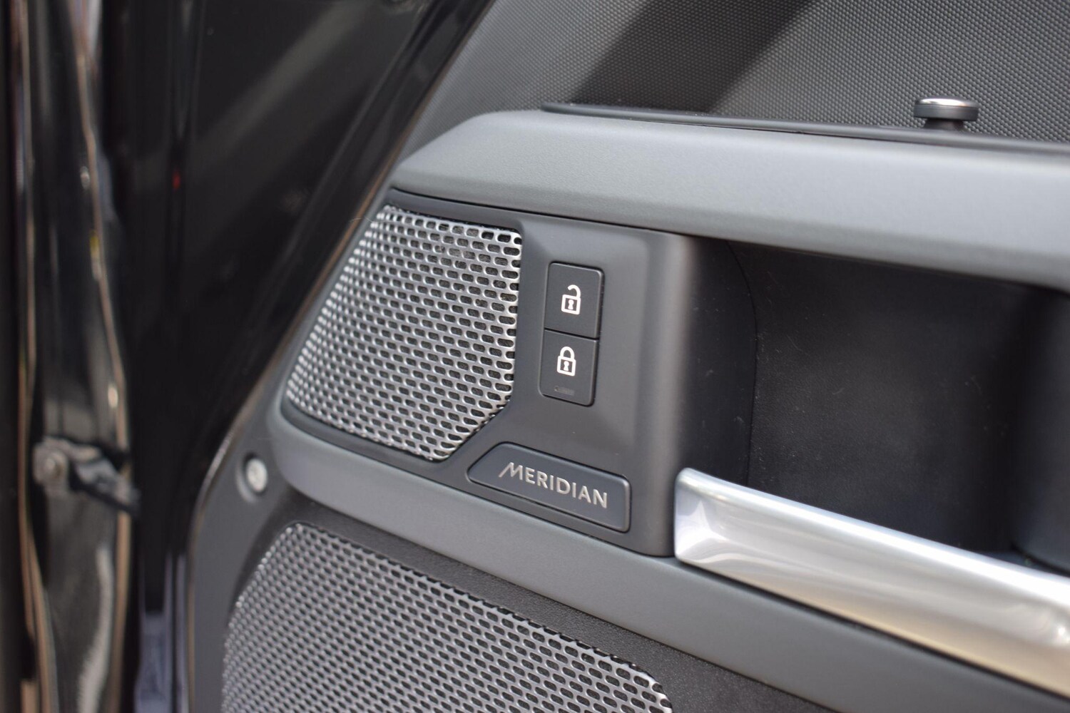 Used Land Rover Defender 90 for sale - 78156944: Photo 19