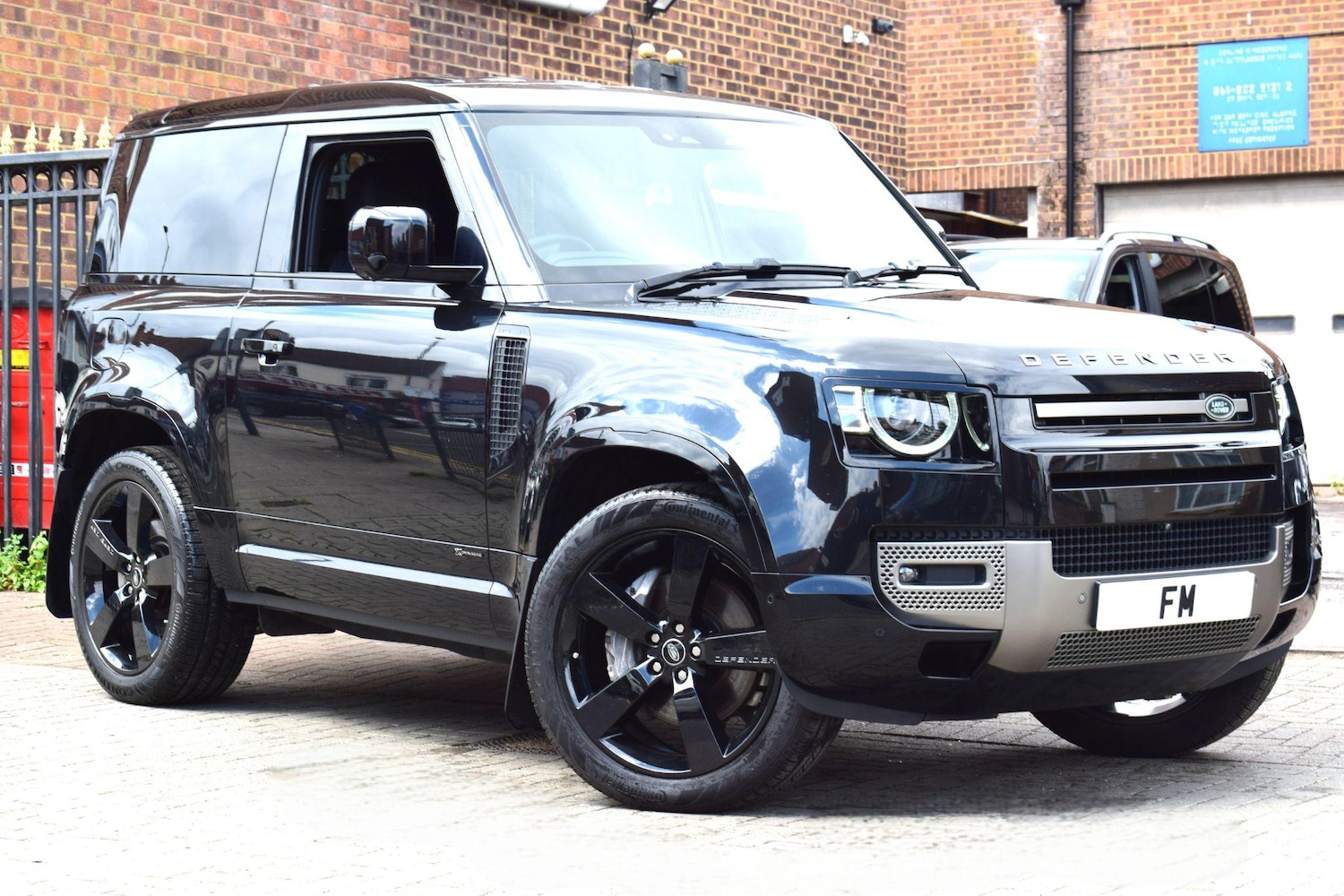 Used Land Rover Defender 90 for sale - 78156944: Photo 3