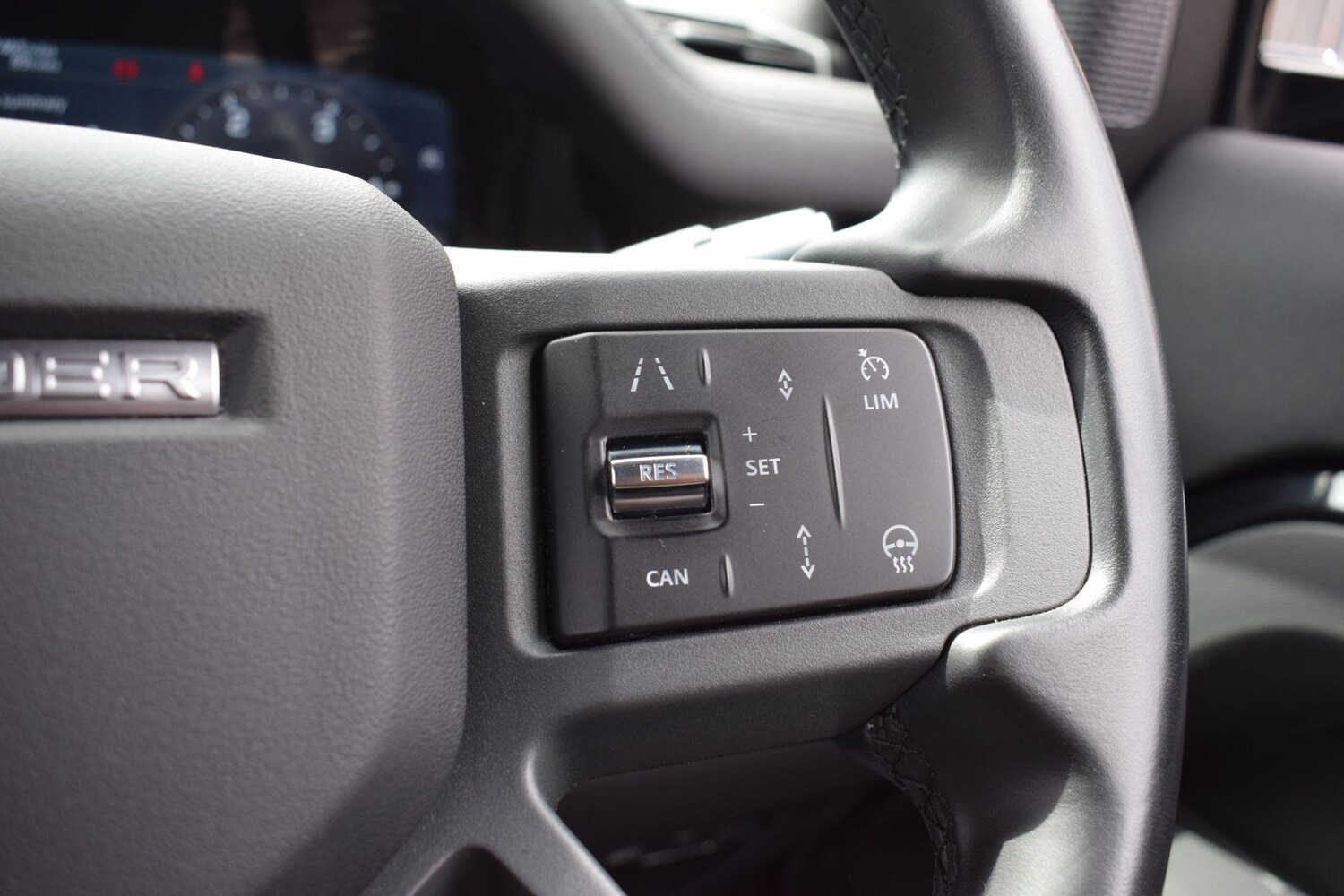 Used Land Rover Defender 90 for sale - 78156944: Photo 43