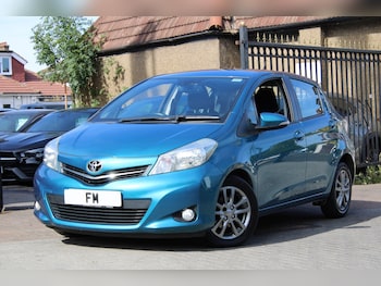Used Toyota Yaris 2014 for sale - 79532589: Photo