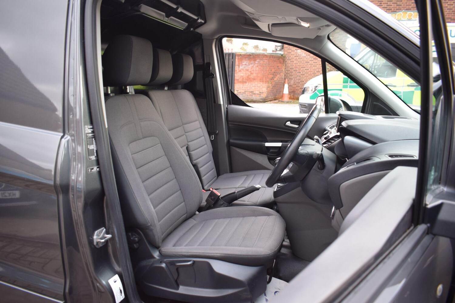 Used Ford Transit Connect 2020 for sale - 77549916: Photo 6