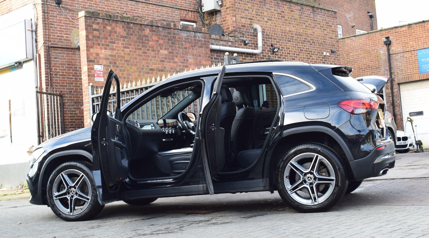 Used Mercedes-Benz GLA 2022 for sale - 76633707: Photo 17