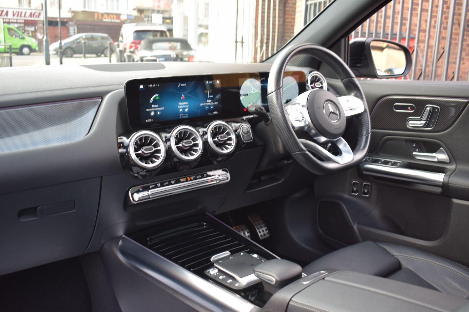 Used Mercedes-Benz GLA 2022 for sale - 76633707: Photo 2