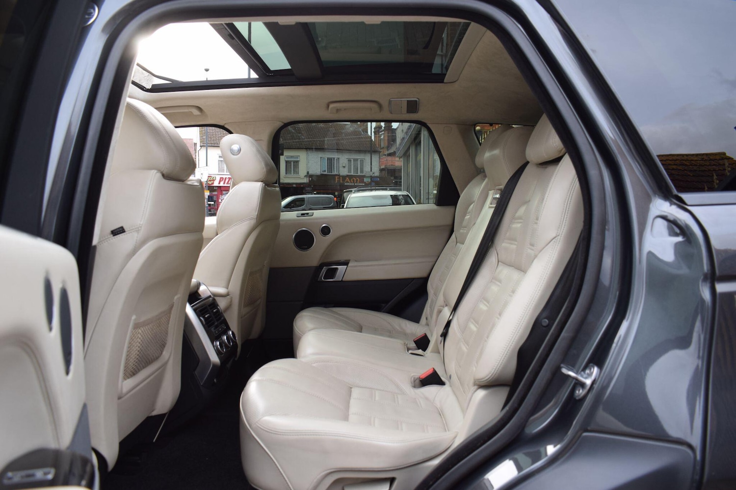 Used Land Rover Range Rover Sport 2016 for sale - 76349372: Photo 27