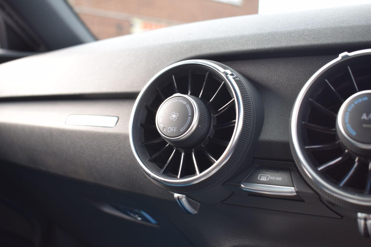 Used Audi TT 2023 for sale - 78058149: Photo 31